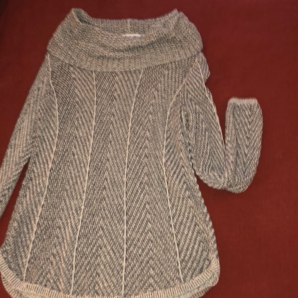 XL Sweater Grey
